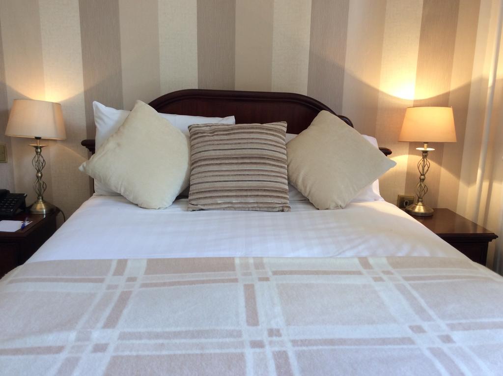 Bedford Hotel ทาวิสต็อก ภายนอก รูปภาพ