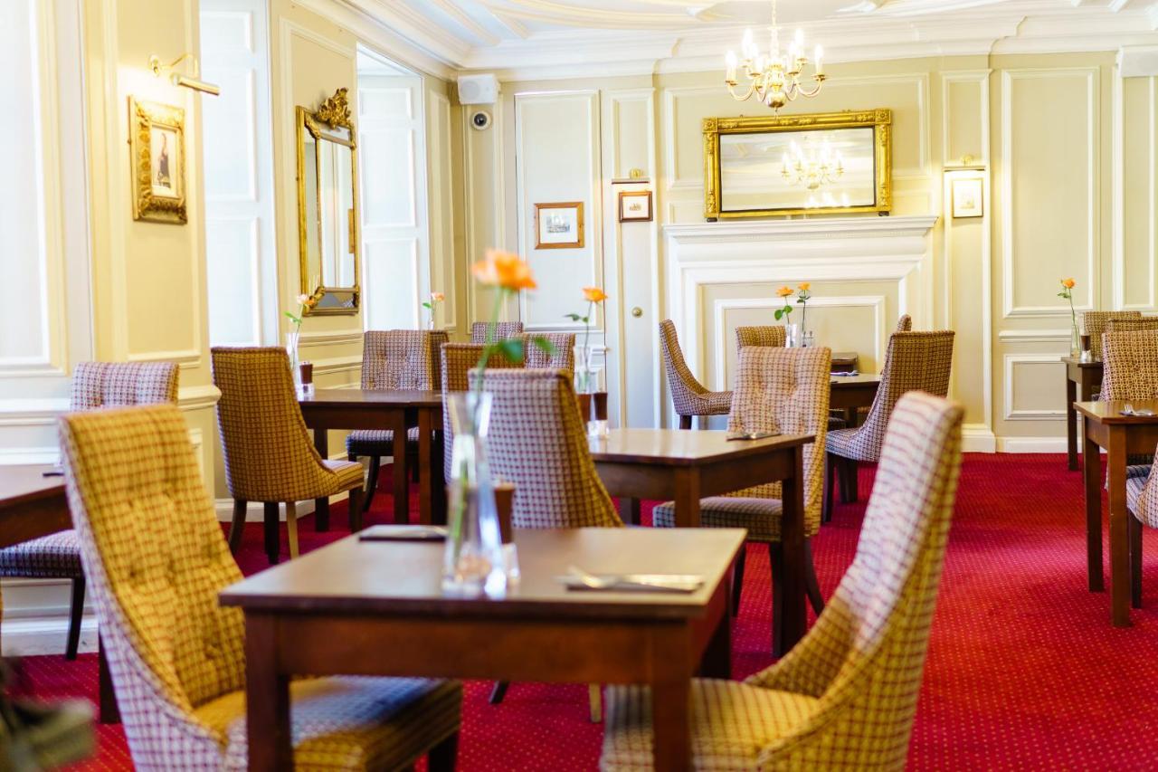 Bedford Hotel ทาวิสต็อก ภายนอก รูปภาพ